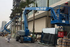 橫琴地區(qū)廣告旗安裝作業(yè)車(chē)與電臺(tái)設(shè)備作業(yè)車(chē)日租價(jià)格及工程機(jī)械租賃指南